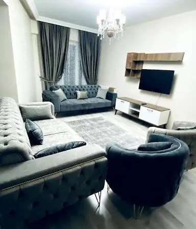 Appartement Luxury Flat , 2 Rooms, 1 Living With 2 Sofa Beds , Near Services , Near Tuyap Exhibitaion Area