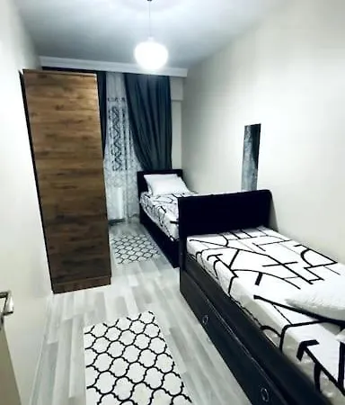 公寓 Luxury Flat , 2 Rooms, 1 Living With 2 Sofa Beds , Near Services , Near Tuyap Exhibitaion Area *