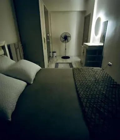 Luxury Flat , 2 Rooms, 1 Living With 2 Sofa Beds , Near Services , Near Tuyap Exhibitaion Area *