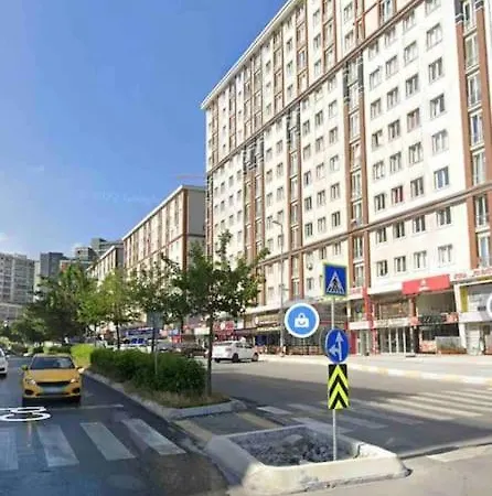 Luxury Flat , 2 Rooms, 1 Living With 2 Sofa Beds , Near Services , Near Tuyap Exhibitaion Area 公寓 伊斯坦布尔