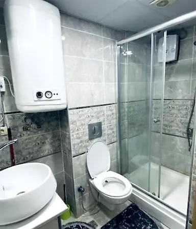 公寓 Luxury Flat , 2 Rooms, 1 Living With 2 Sofa Beds , Near Services , Near Tuyap Exhibitaion Area *