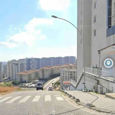 Luxury Flat , 2 Rooms, 1 Living With 2 Sofa Beds , Near Services , Near Tuyap Exhibitaion Area * 伊斯坦布尔