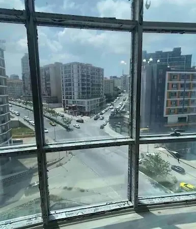 Luxury Flat , 2 Rooms, 1 Living With 2 Sofa Beds , Near Services , Near Tuyap Exhibitaion Area