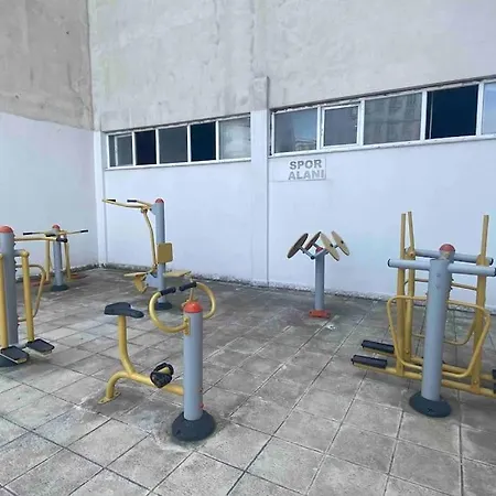 公寓 Luxury Flat , 2 Rooms, 1 Living With 2 Sofa Beds , Near Services , Near Tuyap Exhibitaion Area