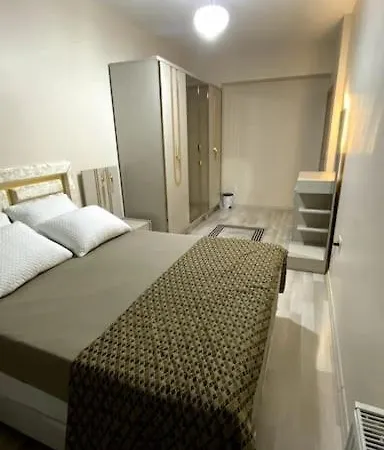 公寓 Luxury Flat , 2 Rooms, 1 Living With 2 Sofa Beds , Near Services , Near Tuyap Exhibitaion Area 伊斯坦布尔